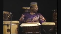 Art7_Mu_Drumming-African